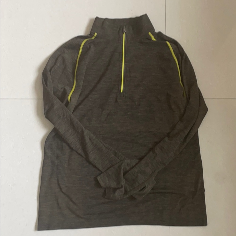 three quarter zip up lululemon